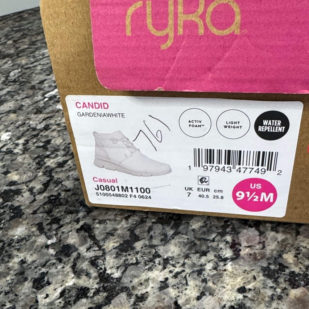 Ryka Candid Gardenia white Cream Ankle shoes NWT 9.5 - Picture 12 of 13